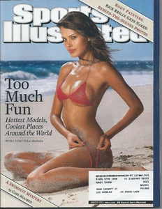 Sports Illustrated Swimsuit Issue Winter 2003 Petra Nemcova - Imagen 1 de 1