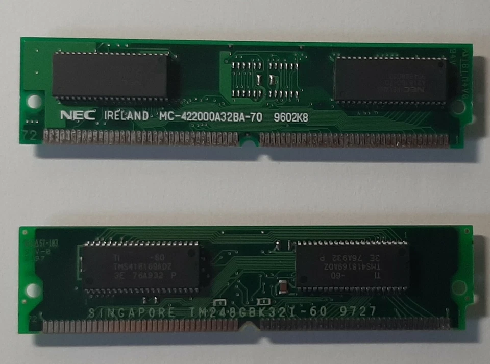 Memorie NEC MC-422000A32BA-70 72-Pin 70n/s - EDO a 5V - 2 X 8 MB - Immagine 1 di 1