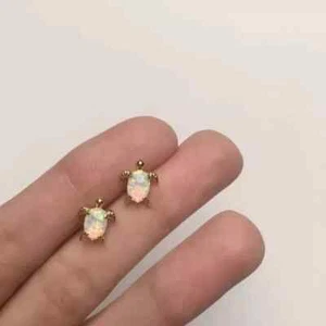 Aretes de ópalo de fuego natural de 2 quilates con corte ovalado de tortuga para mujer enchapados en oro amarillo de 14 k - Imagen 1 de 7