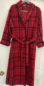VTG Red Plaid Ashley Taylor women’s robe Sz Sm Belted, Pockets, Buttons - Picture 1 of 7