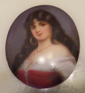 ANTIQUE PORTRAIT MINIATURE PAINTING ON PORCELAIN, GILDED WOODEN FRAME ca. 1880s - Picture 1 of 8
