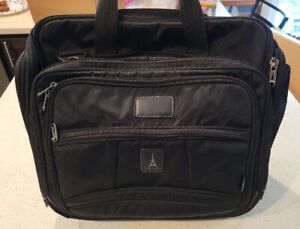 MINT TRAVELPRO CARRY-ON, COMPACT, 16” ROLLABOARD, WEEKENDER DUFFLE TOTE LUGGAGE