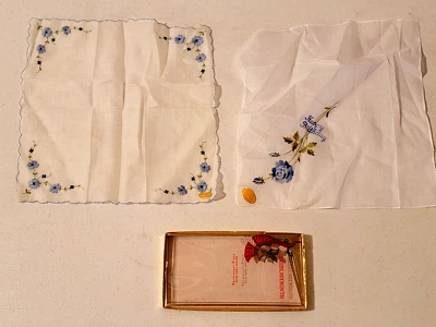 Pañuelos vintage para damas bordados pañuelos hechos en Suiza lote de 2 y caja Foto 1 de 4