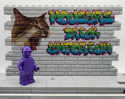 OFFICIAL LEGO Star Wars C-3PO Prototype Monochrome Minifig Dark Purple - Image 1 of 3