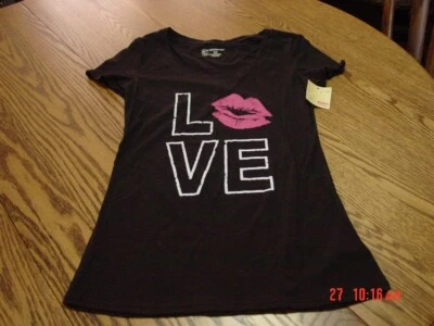 Camisa Love Lips Junior para mujer de No Boundaries Foto 1 de 2