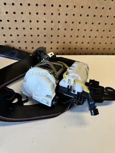 2018-2023 BMW 5 G30 M550 M5 F90 FRONT RIGHT Passenger SEAT BELT SEATBELT FLOOD!! - Picture 1 of 5