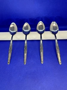Lote de 4 cucharaditas Interpur INR3 de acero inoxidable con patrón de rosas individuales de Corea - Imagen 1 de 6