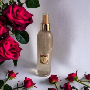 Victoria's Secret Garden BLUSHING ROSE Fragrant Body Mist Spray - 8 fl oz RARE - Picture 1 of 13