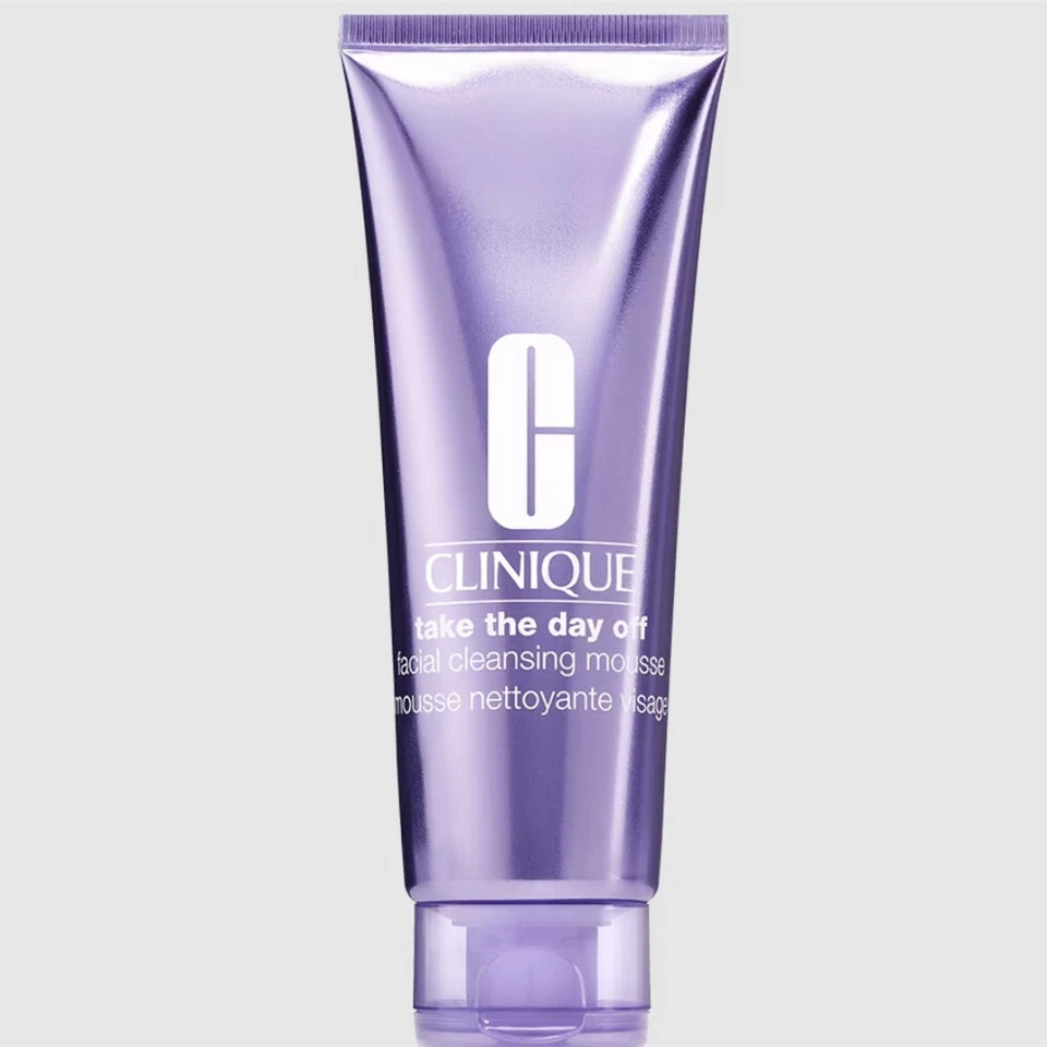 Clinique Take The Day Off Facial Cleansing Mousse 4.2 oz/125 ml Full Size - Image 1 of 1