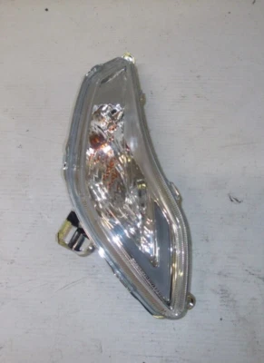 FRECCIA ANTERIORE DESTRA DX PIAGGIO MEDLEY 125 150 2016 2020 MC - Immagine 1 di 4