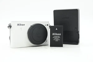 Nikon 1 J3 14.2MP Mirrorless Digital Camera Body #577 - Picture 1 of 8