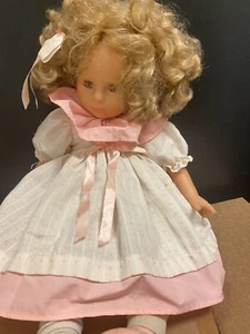 Famosa 20" Doll Cloth Vinyl Strawberry Blonde Hair Brown Sleep Eye Made in Spain - Picture 1 of 19