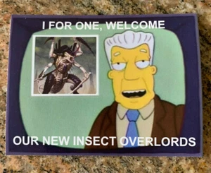 Calcomanía pegatina de vinilo Tyranid Simpsons parodia - Imagen 1 de 2