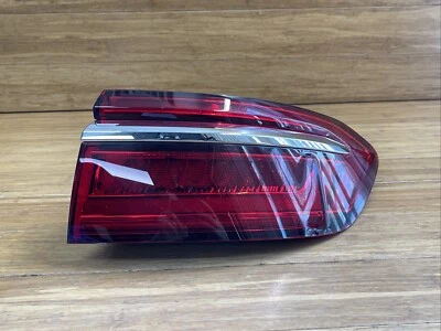 Conjunto de lámpara de luz trasera derecha Audi A8 L 2019-2021 OEM *NOTA* Foto 1 de 4