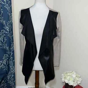 Cárdigan Zara imitación cuero tejido frontal drapeado negro tostado talla M mediano - Imagen 1 de 8