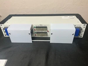 Westell Technologies - N250120-N-L33 - Panneau fusible 10x10 double bus 15A GMT (avant - Photo 1/5