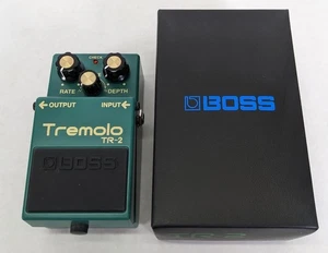 Boss TR-2 Tremelo Guitar Effect Pedal w/ Original Box - Picture 1 of 8