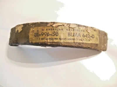 Ford y Mercury 1939-1948 y revestimientos de frenos para camioneta 39-47 con remaches nuevo de stock Foto 1 de 4