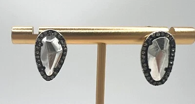 Aretes House of Harlow 1960 rif enchapados en plata con guijarros Foto 1 de 3