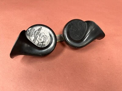 Jaguar XJ6 Vanden Plas XJS Factory High Low Horn Pair OEM 95K Miles - Image 1 of 4