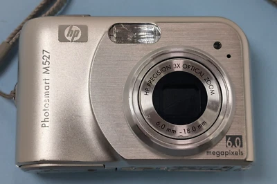 HP Photosmart M527 6.0 3x Optical Digital Camera Y2K VTG Digicam Silver TESTED* Foto 1 de 4