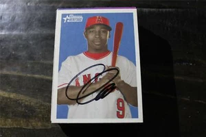 CHONE FIGGINS CALIFORNIA ANGELS AUTOGRAPHED CARD - Picture 1 of 1