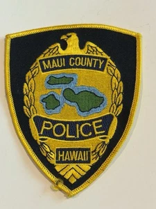 RARE🇺🇸VINTAGE”Maui County”HAWAII POLICE SHOULDER UNIFORM PATCH 👀LQQK 👀 - Picture 1 of 4