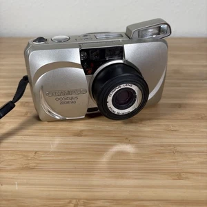 Película Olympus Infinity Stylus Zoom 140 Deluxe para todo clima apuntar y disparar - sin probar - Imagen 1 de 6