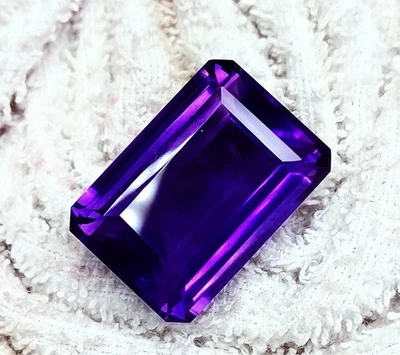 56.40 Ct Certified Natural Purple Tanzanite Emerald Cut Loose Gemstone For Sale - Image 1 of 4