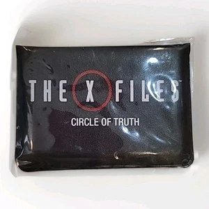 Loot Crate Exclusive - X-Files Circle of Truth Card Game New - Picture 1 of 4