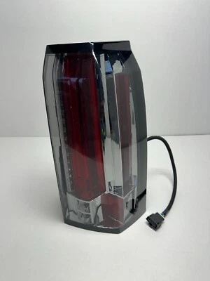 2015-2019 GMC Yukon XL SUV Passenger Side Smoke Tail Light NEW Foto 1 de 4