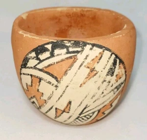 Vintage Native American Jemez Pueblo Pottery Vase Signed M Sandia  - Picture 1 of 10