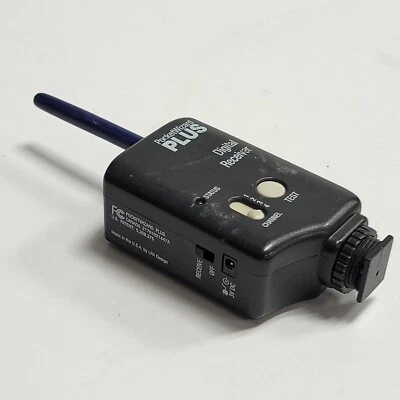 PocketWizard Plus Wireless Digital Receiver -  Won't Power Up Parts Only - Image 1 of 4