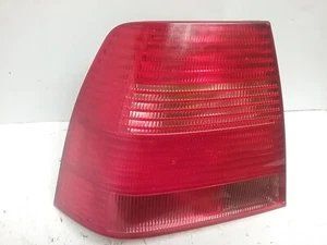 Volkswagen Jetta 1999-2003 conjunto de luces traseras traseras izquierdas - Imagen 1 de 6