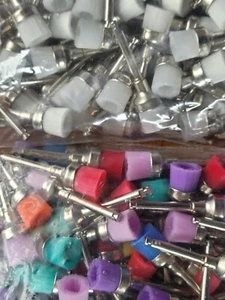 Dental  Polier Bürstchen Nylon Prohylaxe 300 Stk. weiss/bunt für Winkelstück - Bild 1 von 4