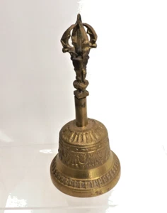 Vintage Messingguss verzierte Handglocke - 6,75" hoch - 3" Glocke - klarer & massiver Ton - Bild 1 von 9