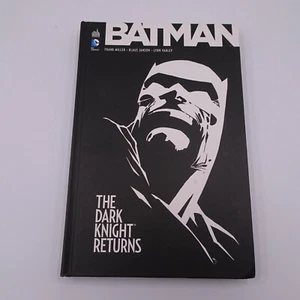Batman The Dark Knight Returns Buch Gebunden Französisch DC Comics Frank Miller - Bild 1 von 4