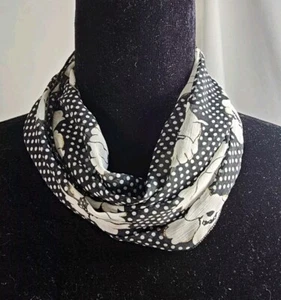 Infinity Schal, schwarz-weiß, Blumen & Punkte Print, Chiffon, Handarbeit - Bild 1 von 1