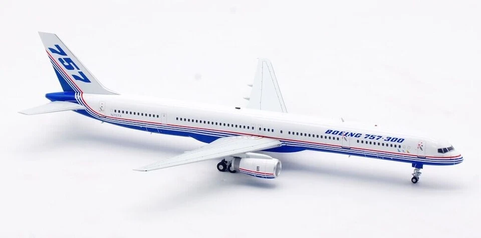 Boeing (House colors) / B757-300 / N757X / IF753757X / 1:200 - Image 1 of 4