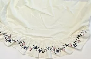 Vintage Primitive Tablecloth Cream Off- White Ruffle Edge Round Handmade Country - Picture 1 of 5