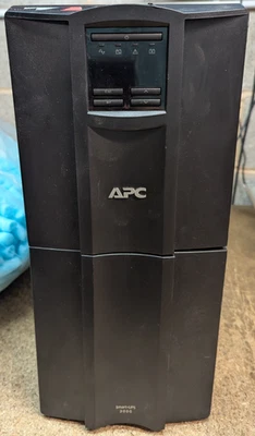 APC Smart-UPS 3000 SMT3000I Uninterruptible Power Supply UPS With AP9631 No Batt - Image 1 of 2