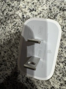 Adaptateur secteur Apple Type-C 20W - Photo 1 sur 3