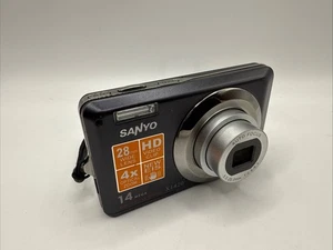 Sanyo VPC-1420GX 14MP Digital Camera - Black Tested + Charger + 2GB SD - Picture 1 of 17