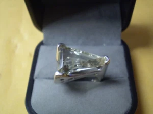 925 Sterling Silver Ladies Green Stone Solitaire Ring 9.8 grams Unique!! - Picture 1 of 6