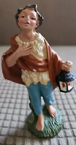 Statuina vintage presepe dipinta a mano 4"H pastorello ragazzo lanterna Italia parte del set Lg - Foto 1 di 11