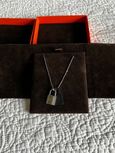 HERMÈS Collana Ciondolo Hermes Swift Small O'Kelly Argento