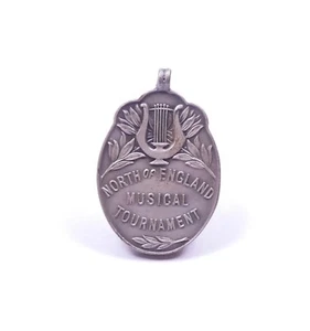 Antigua Medalla Albert Torneo Musical Newcastle Plata Esterlina 1933 HM 12,7 g - Imagen 1 de 7