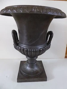 ANTIQUE - VICTORIAN - CAST IRON GARDEN URN / PLANTER - 20" HIGH - Picture 1 of 9