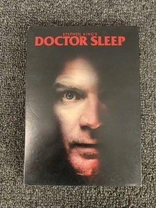 Stephen King's Doctor Sleep (DVD, 2019) With Slip Cover - Foto 1 di 4