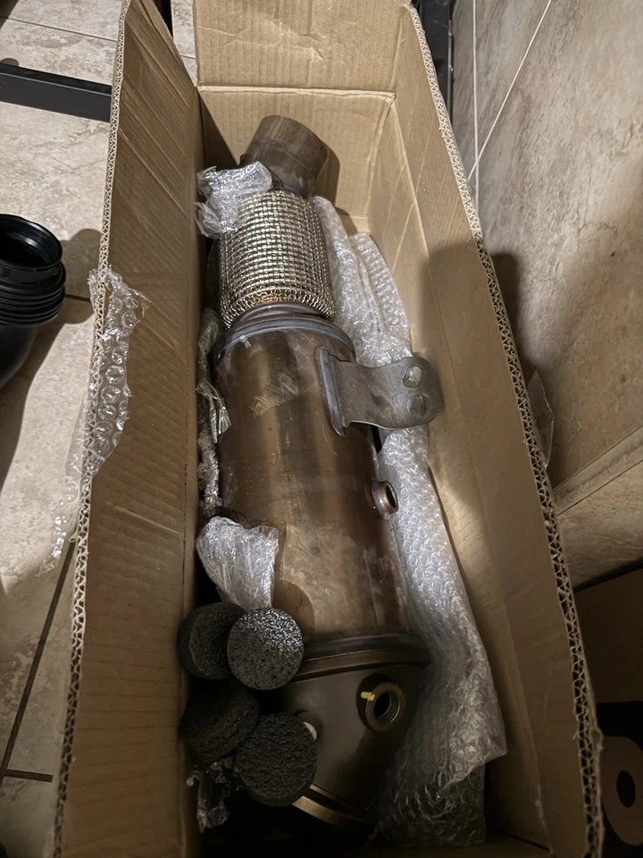 2024 BMW X4M40i Genuine Catalytic Converter - Image 1 of 3